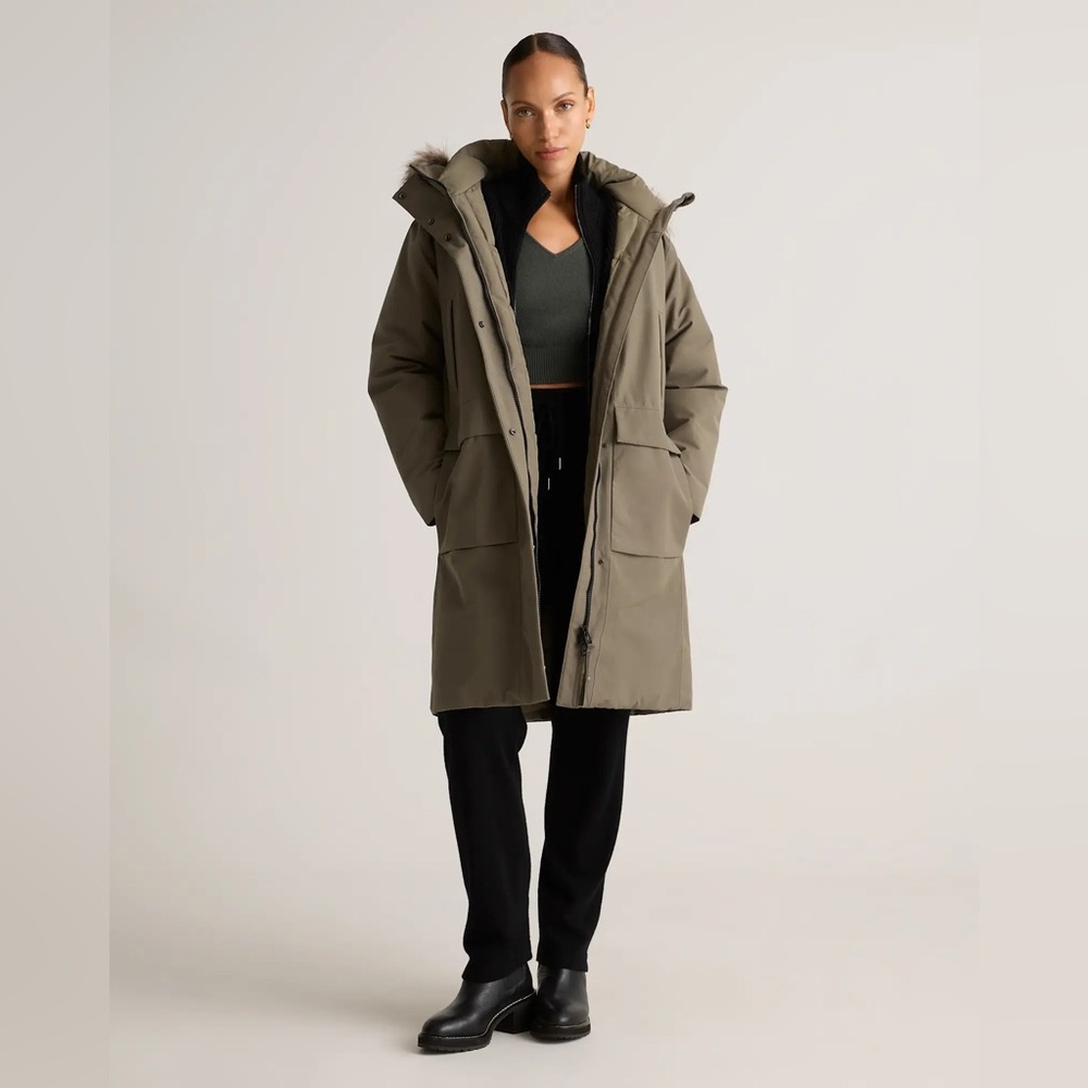 NWT Women’s Quince Responsible Down Hooded Long Parka in Faded Cargo Size XS